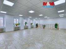 Pronájem obchodního prostoru, Přeštice, Masarykovo nám., 183 m2