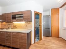 Prodej bytu 3+1, Hostinné, Sídliště, 78 m2