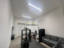 Pronájem kanceláře, Praha, Pernerova, 88 m2