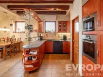 Prodej činžovního domu, Praha - Lipence, 958 m2