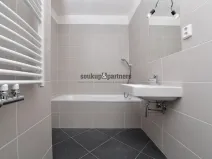 Prodej bytu 2+kk, Praha, Návarovská, 61 m2