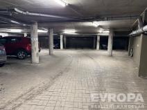 Pronájem garážového stání, Jablonec nad Nisou, Komenského, 16 m2