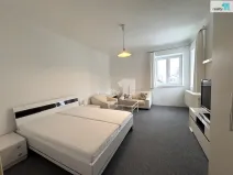 Pronájem bytu 1+1, Praha - Kobylisy, Zlonínská, 49 m2