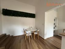 Pronájem bytu 2+kk, Chomutov, Revoluční, 55 m2