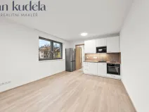 Pronájem bytu 1+kk, Brno, Líšeňská, 29 m2