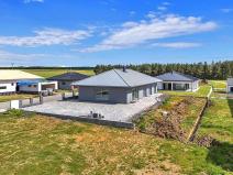 Prodej rodinného domu, Sukorady, 200 m2