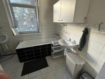 Pronájem pokoje, Brno, Hlávkova, 90 m2