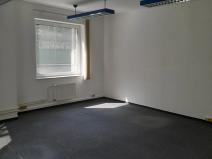 Pronájem kanceláře, Třebíč, Komenského nám., 25 m2