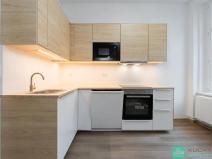 Pronájem bytu 2+1, Teplice, 28. října, 50 m2