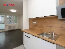 Pronájem bytu 2+kk, Praha - Vršovice, Vršovická, 45 m2