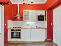 Prodej bytu 4+1, Karlovy Vary, Ondříčkova, 87 m2