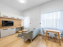 Pronájem bytu 1+kk, Praha, Pobřežní, 35 m2