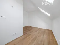 Prodej bytu 1+kk, Praha - Vysočany, Kolmá, 27 m2