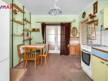 Prodej bytu 2+1, Chvaletice, 9. května, 53 m2