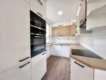 Pronájem bytu 2+kk, Praha - Kobylisy, Jelínkova, 50 m2