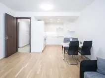 Pronájem bytu 2+kk, Praha - Karlín, Nekvasilova, 56 m2