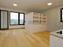 Pronájem bytu 1+kk, Praha, V třešňovce, 43 m2