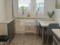 Prodej bytu 3+1, Praha, Livornská, 73 m2