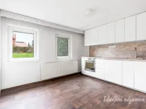 Pronájem bytu 2+kk, Praha - Kunratice, Za bažantnicí, 45 m2