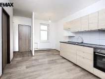 Pronájem bytu 2+1, Strakonice - Strakonice II, Komenského, 60 m2