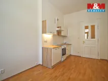 Pronájem bytu 1+1, Praha - Žižkov, Hartigova, 34 m2