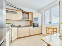 Prodej bytu 2+kk, Praha - Dolní Měcholupy, Honzíkova, 55 m2