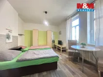 Pronájem rodinného domu, Dobrovice, Komenského, 20 m2