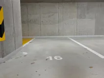 Pronájem garážového stání, Praha - Hloubětín, Poděbradská, 20 m2