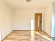 Prodej bytu 2+kk, Praha - Žižkov, Ke kapslovně, 58 m2