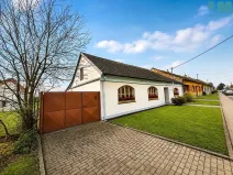 Prodej rodinného domu, Hevlín, 250 m2