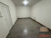 Pronájem skladu, Kladno, 330 m2