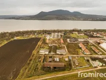 Prodej komerčního pozemku, Strachotín, 2465 m2