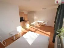 Pronájem bytu 1+kk, Praha - Smíchov, Nad Palatou, 27 m2
