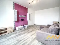 Pronájem bytu 1+1, Hradec Králové - Nový Hradec Králové, třída Edvarda Beneše, 41 m2