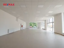 Prodej obchodního prostoru, Kladno, U tržnice, 460 m2