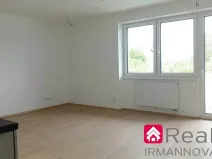 Prodej bytu 2+kk, Pohořelice, Znojemská, 66 m2