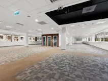 Pronájem kanceláře, Praha - Smíchov, Radlická, 881 m2