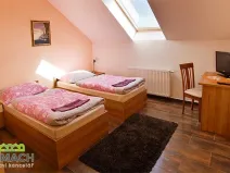 Pronájem bytu 1+kk, Uherské Hradiště, Velehradská třída, 25 m2