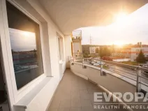 Pronájem bytu 2+kk, Praha - Hloubětín, Nademlejnská, 54 m2