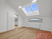 Pronájem bytu 3+1, Praha - Bubeneč, U akademie, 130 m2