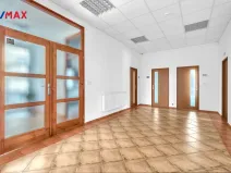 Pronájem kanceláře, Hradec Králové - Slezské Předměstí, Sládkova, 170 m2