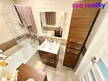 Prodej bytu 2+1, Chomutov, Bezručova, 60 m2