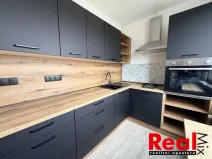 Pronájem bytu 2+1, Zlín - Malenovice, Chelčického, 54 m2