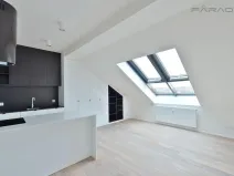 Pronájem bytu 1+kk, Praha - Vinohrady, Laubova, 39 m2