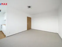 Prodej bytu 1+kk, Hradec Králové - Slezské Předměstí, Severní, 28 m2