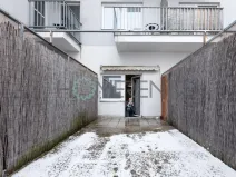 Pronájem bytu 1+kk, Praha - Letňany, Malkovského, 28 m2