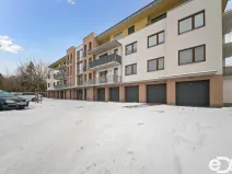 Prodej bytu 2+kk, Hradec Králové, Antonína Petrofa, 39 m2