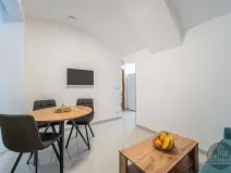 Pronájem bytu 2+kk, Praha - Karlín, Sokolovská, 40 m2