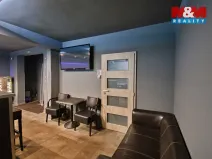 Pronájem obchodního prostoru, Rožnov pod Radhoštěm, Meziříčská, 180 m2