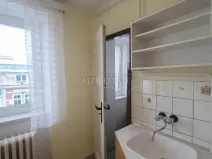 Prodej bytu 2+1, Karlovy Vary - Drahovice, Vítězná, 58 m2